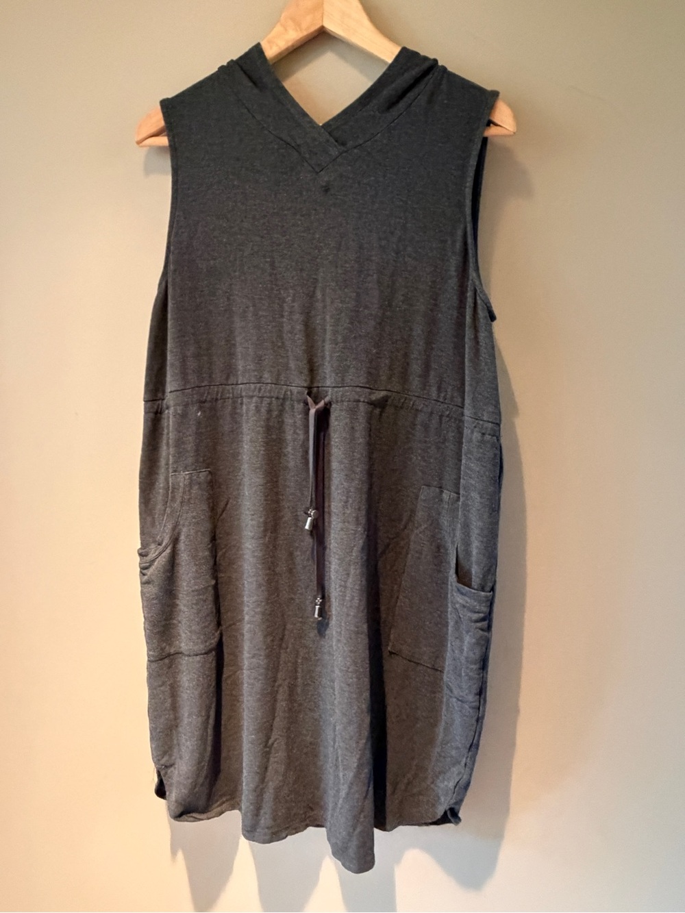 Thyme Sleeveless Hooded Drawstring Dress - Charcoal Large